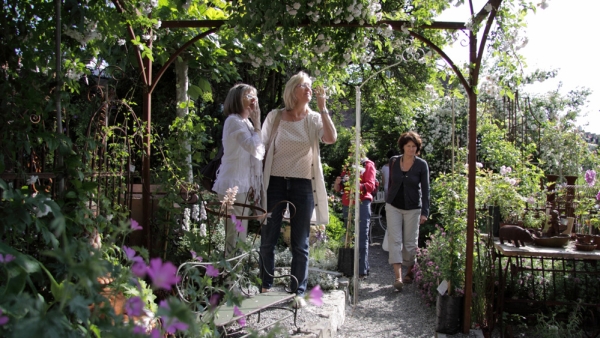 Im Showgarten vom GARTENBIJOUX können Gartendekorationen und auch Pflanzen direkt ausgewählt und gekauft werden. 